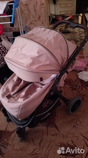Прогулочная коляска