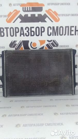 Радиатор охлаждения двигателя VW Passat B6