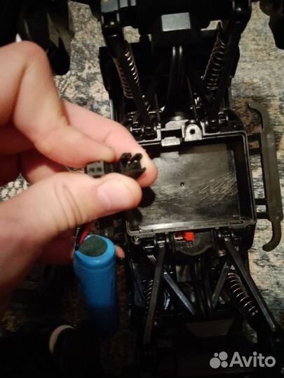 Машинка на пульте управления