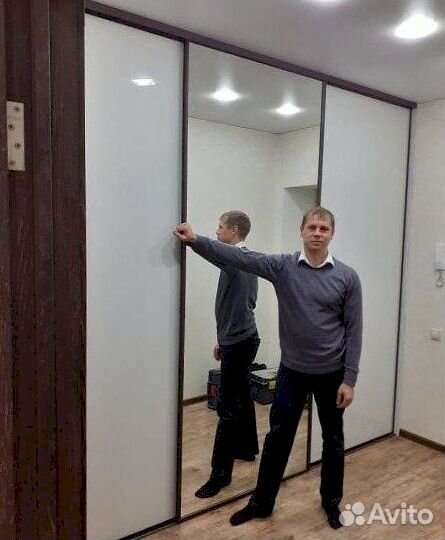 Шкаф