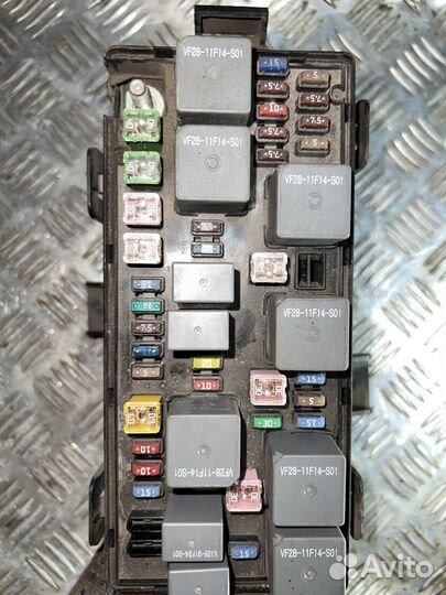 Блок реле предохранителей Chery Fora A21