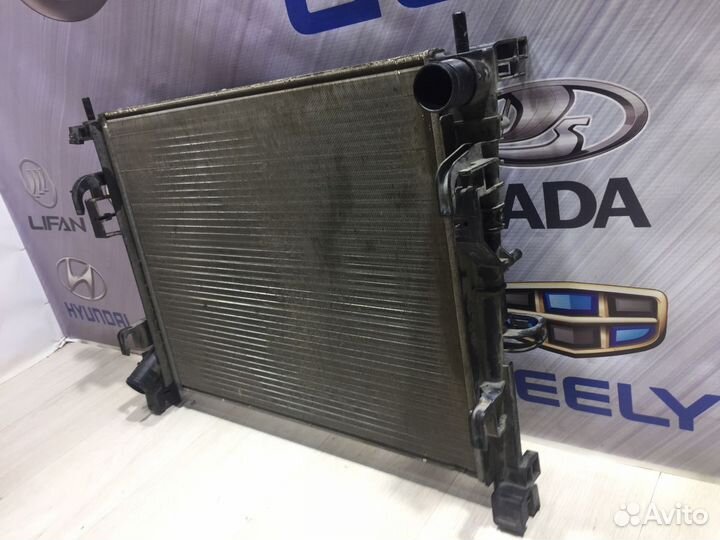 Радиатор охлаждения двигателя основной Renault dus