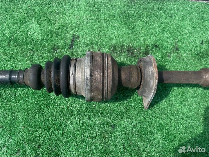 Полуось (привод) передняя правая R
