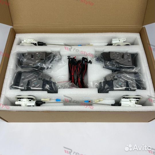 Доводчики дверей BMW X7 (G07) с 18 комплект S2121