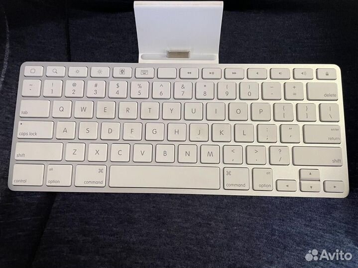 Клавиатура Apple iPad Keyboard Dock A1359