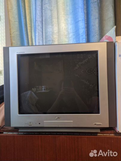 Телевизор LG Flatron диагональ 52