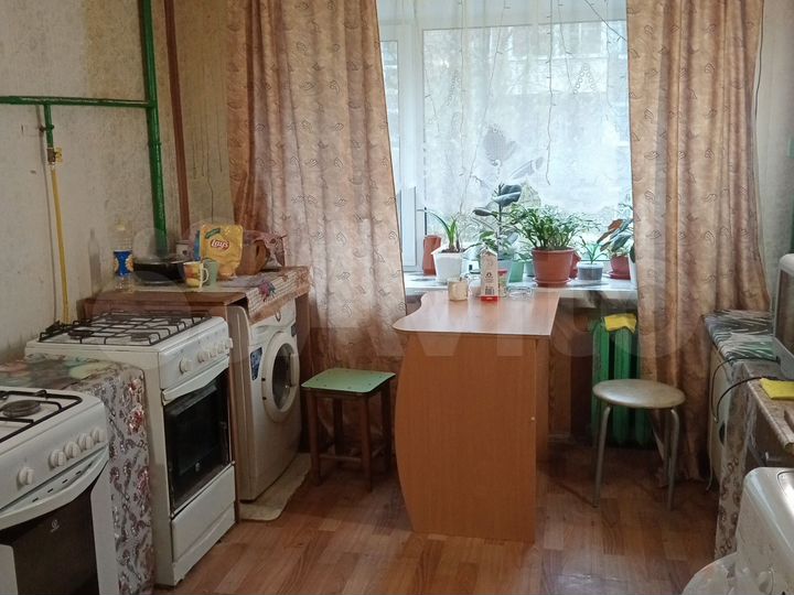 Комната 12 м² в 5-к., 2/5 эт.