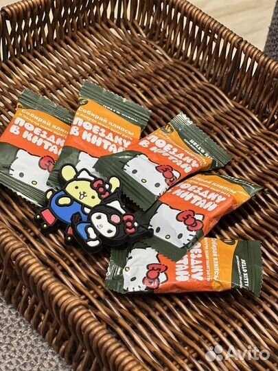 Клипсы hello kitty вкусно и точка, пины