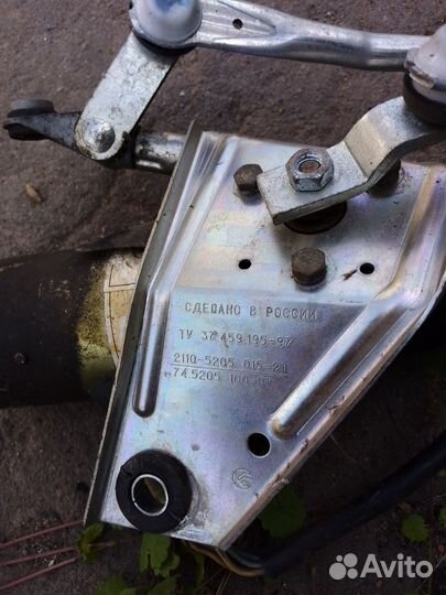 Трапеция дворников с моторчиком ваз 2110