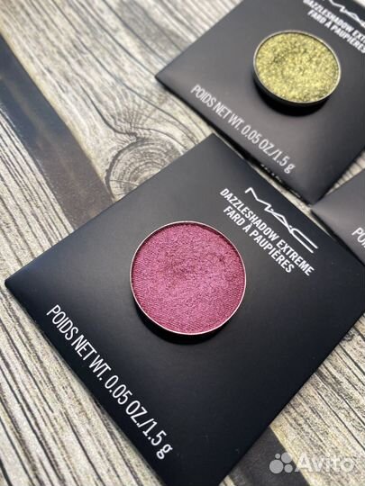 Тени MAC emeral cut, celebutante, joie de glitz