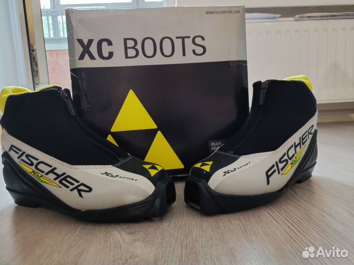 Детские лыжные ботинки Fischer XJ Sprint 34р SNS