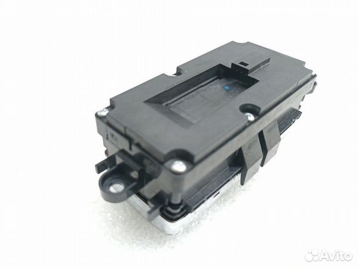 Блок управления стеклоподъемниками задний левый