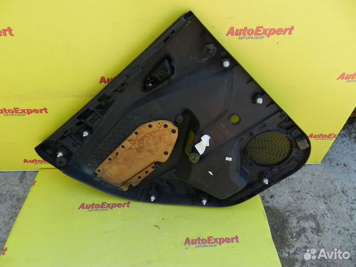 Обшивка задняя правая Ford Focus III