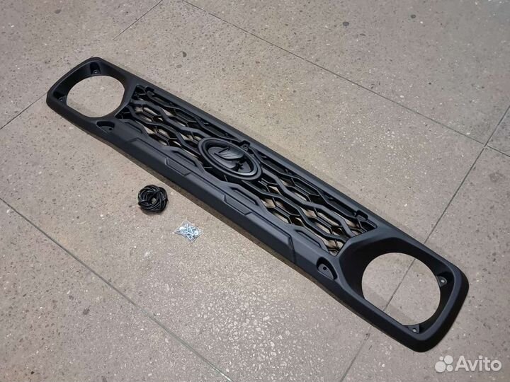 Решетка радиатора niva 4х4 нива Урбан матовая