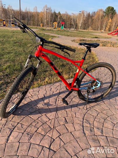 Велосипед GT Avalanche comp