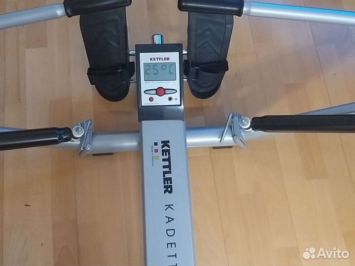 Гребной тренажер