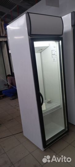 Холодильный шкаф со стеклянной дверью бу