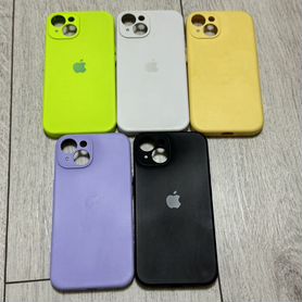 Чехол на iPhone 14 силиконовый