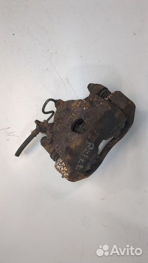 Суппорт Mitsubishi Pajero, 1991