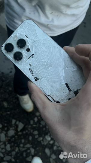 iPhone 15 Pro, 128 ГБ
