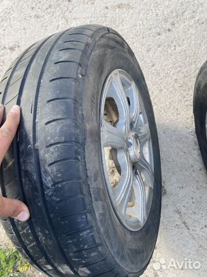 Accelera Iota 175/70 R13