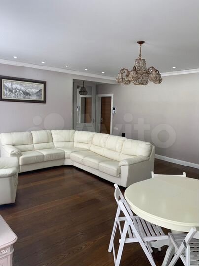 3-к. квартира, 114 м², 12/18 эт.