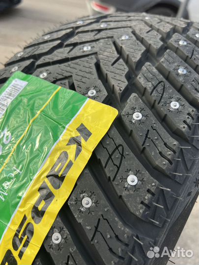 Kapsen IceMax RW516 235/45 R18 135U
