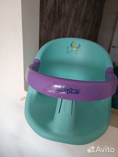 Продам стульчик для купания малыша
