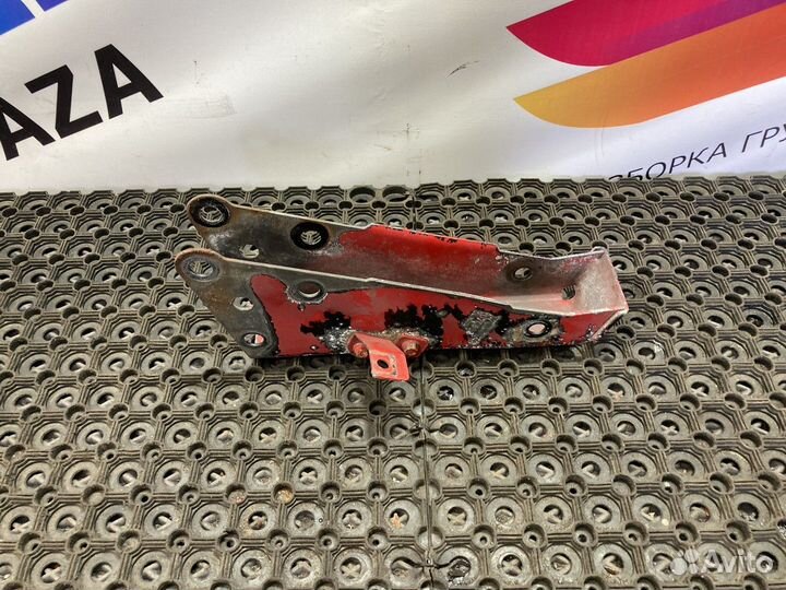 Кронштейн замка кабины Volvo FH