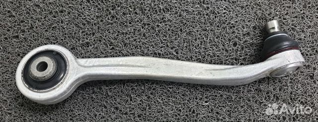 Рычаг передний верхний правый 8K0407510B porsche M