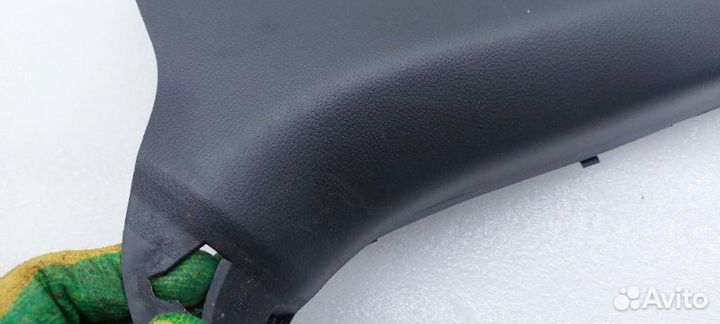 Обшивка центральной стойки правая Mercedes-Benz