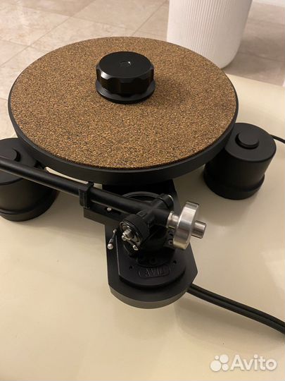 Виниловый проигрыватель Avid HI-FI Diva ll