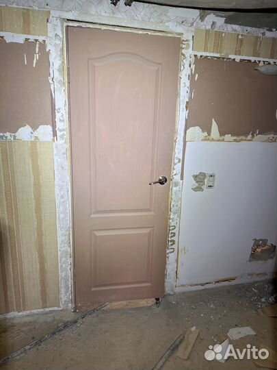 Двери межкомнатные из массива