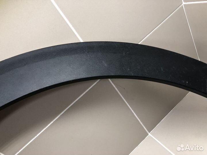 Накладка заднего правого крыла Peugeot 3008 2016