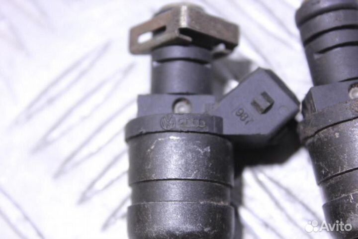 Форсунка двигателя Audi A3 1996 2003