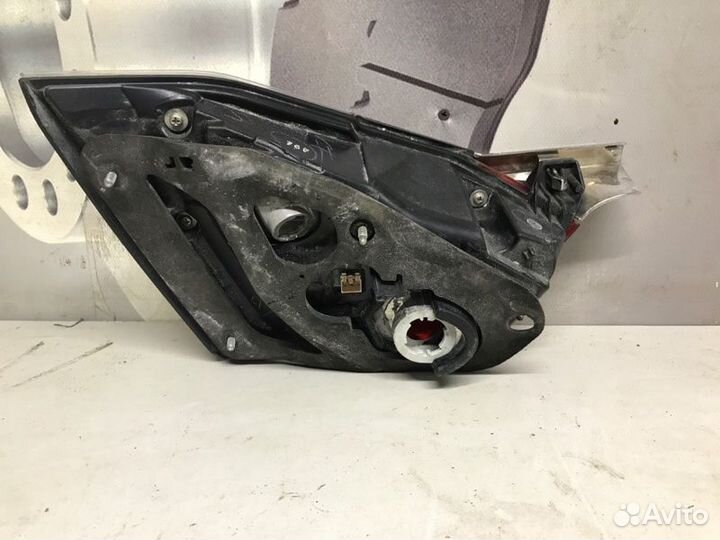 Фонарь задний правый Toyota Camry ACV50