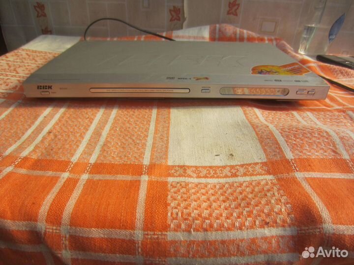 DVD-плеер BBK DV 326SI