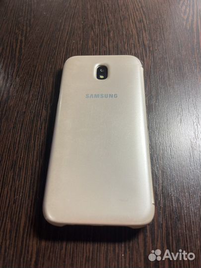 Телефон Samsung galaxy j5