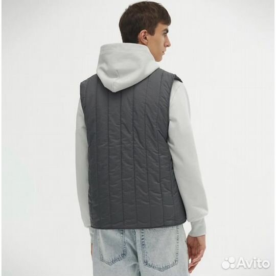 Жилет shu стеганый размер M