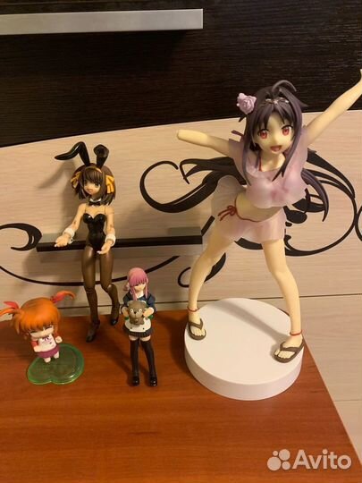 Статуэтка аниме из Японии