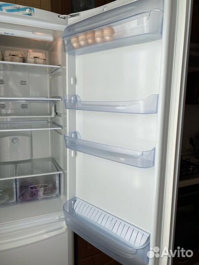 Холодильник Indesit