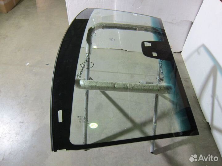 Стекло лобовое Mercedes GLK X204