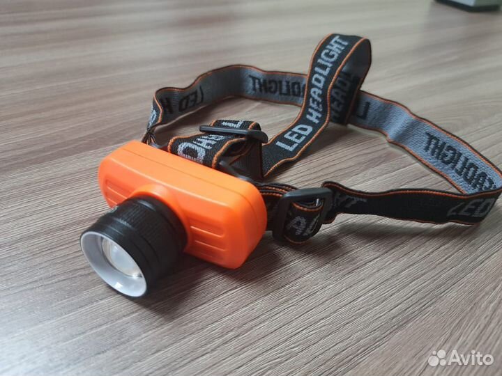 Фонарь налобный аккумуляторный Огонь HT-670