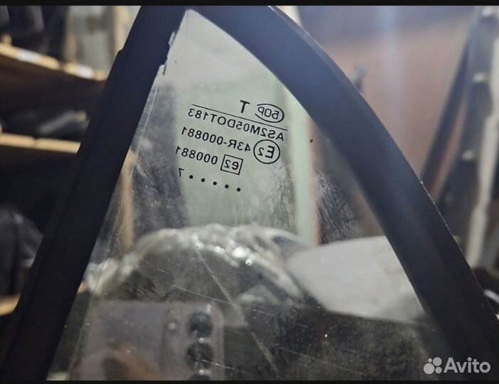 Стекло правое левое боковое глухое Ваз 2105 2107