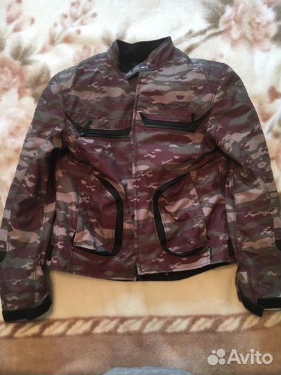 Мотокуртка фирмы macna