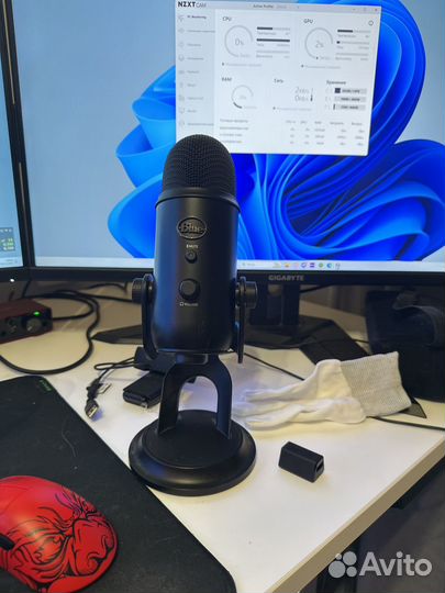 Микрофон blue yeti