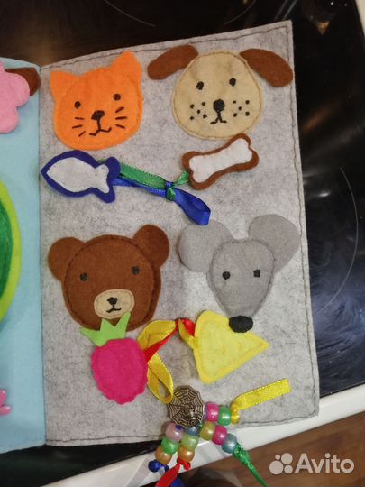 Развивающая книжка из фетра