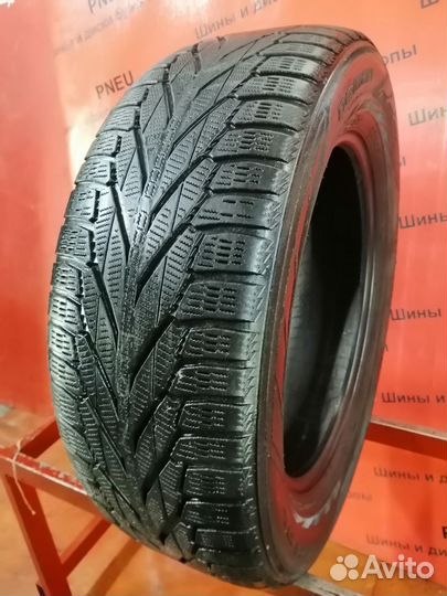 Nokian Tyres Hakkapeliitta R2 SUV 235/60 R18 107R