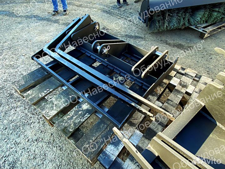 Паллетные вилы на фронтальный погрузчик Sdlg 933