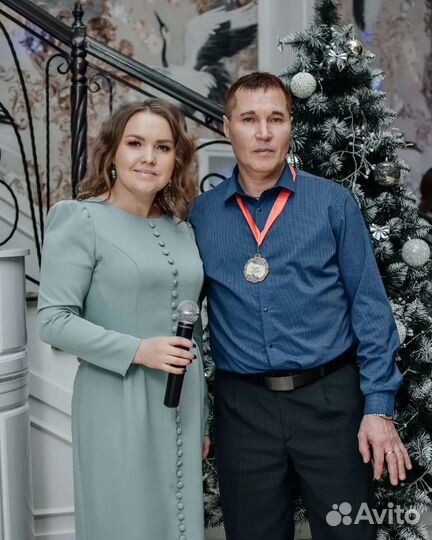 Ведущая, тамада